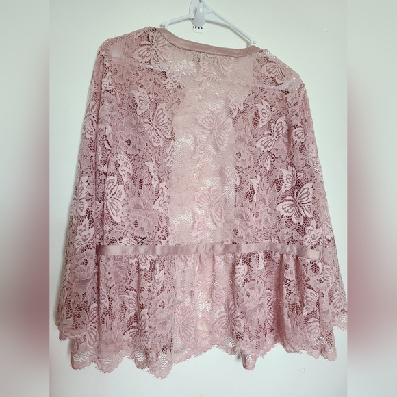 Pink blouse - Picture 3 of 5